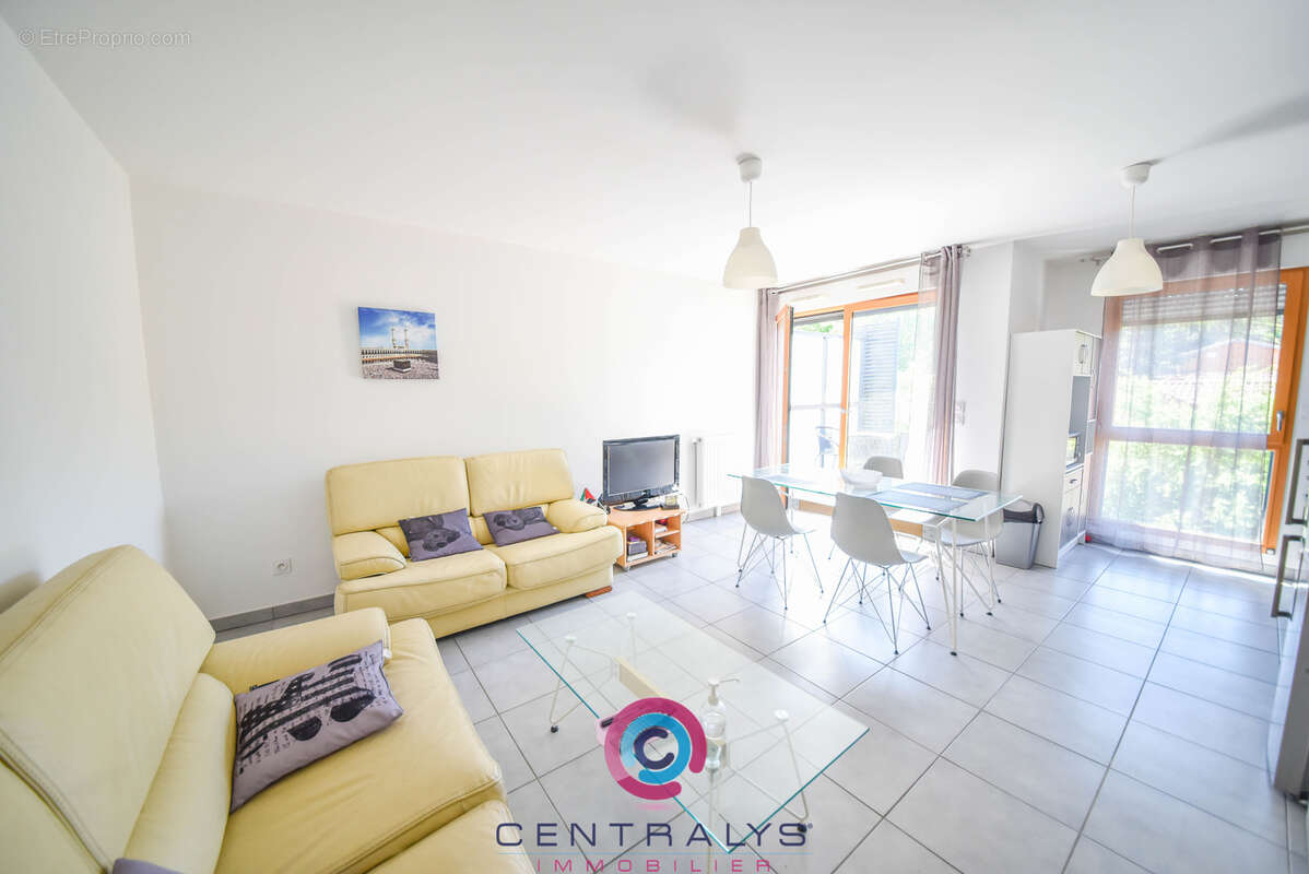 Appartement à SAINTE-FOY-LES-LYON