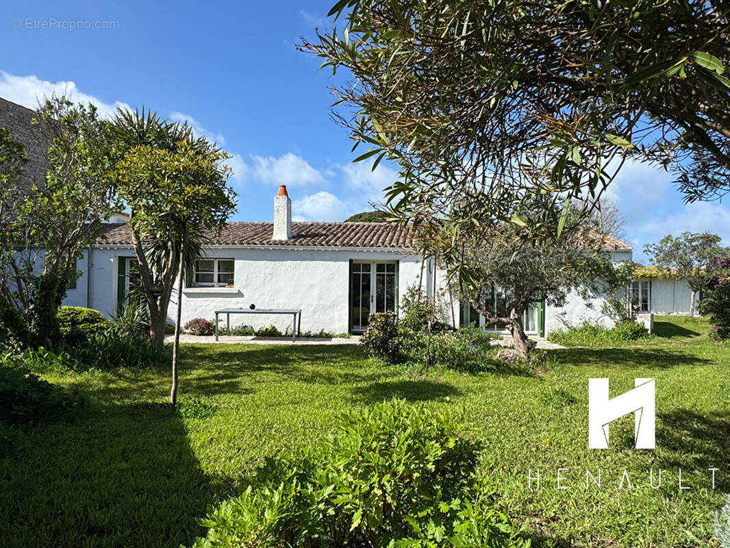 Maison à LA COUARDE-SUR-MER
