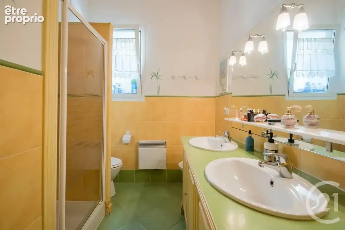 Appartement 69 m² à Nice  - photo 9