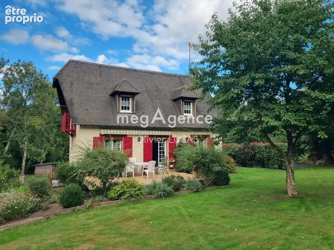 Maison à SAINT-ETIENNE-L'ALLIER