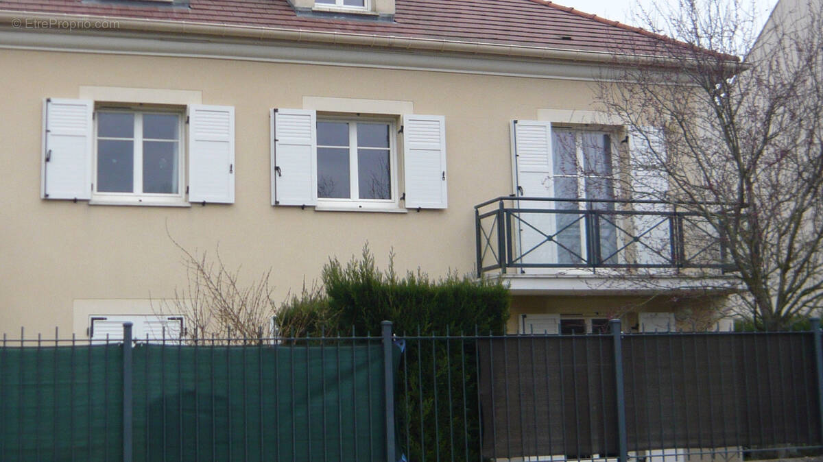 Appartement à MAROLLES-EN-HUREPOIX