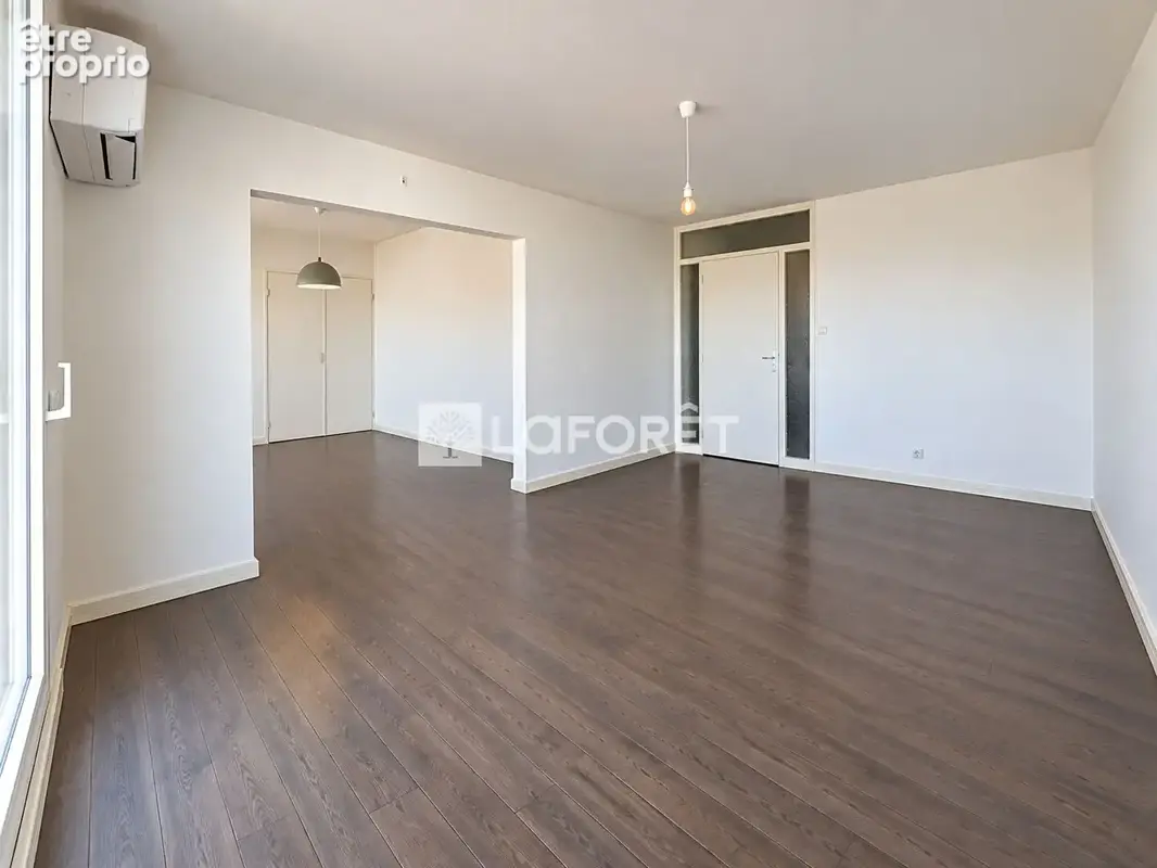 T3 dernier etage - vue magnifique - climatisation - rillieux la  pape ville nouvelle - photo 3