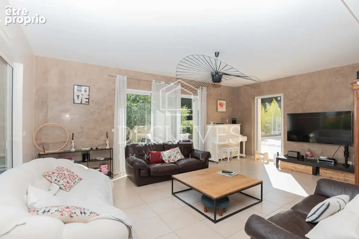 MÉDAN   Élégante maison familiale de 225 m2 avec piscine - - photo 5