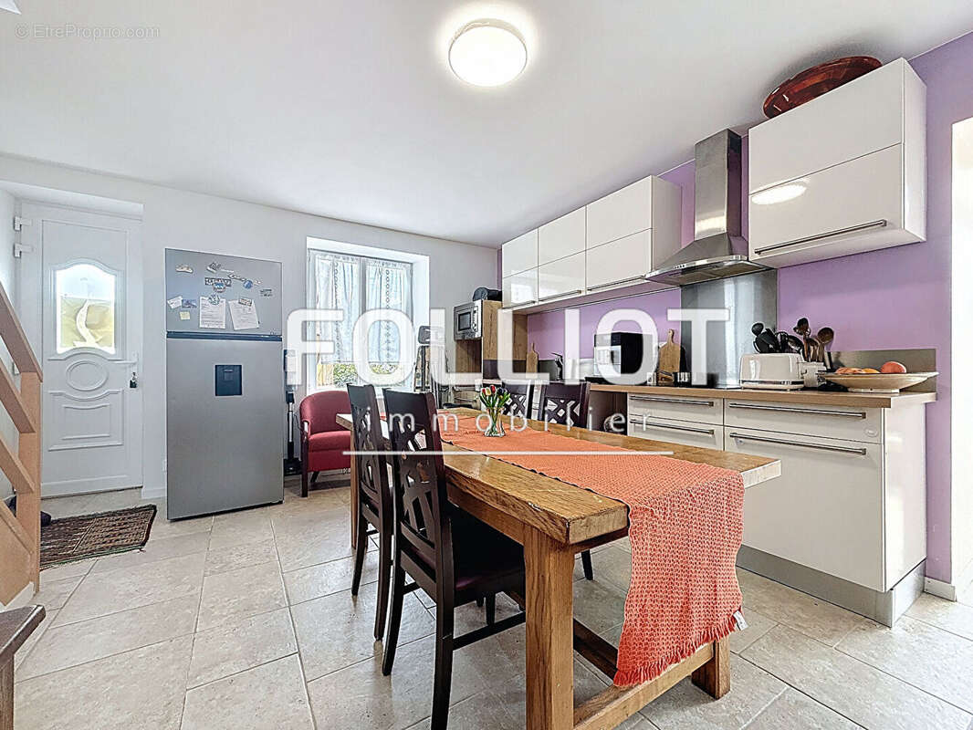 A Vendre Maison en pierres refaite avec goût dans un hameau au calme des Moitiers d'allonne  à 5 km de la mer - photo 9