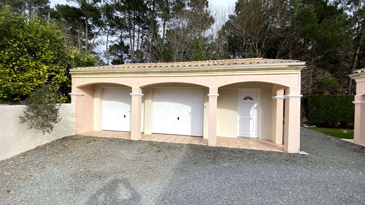 Maison à MARTIGNAS-SUR-JALLE