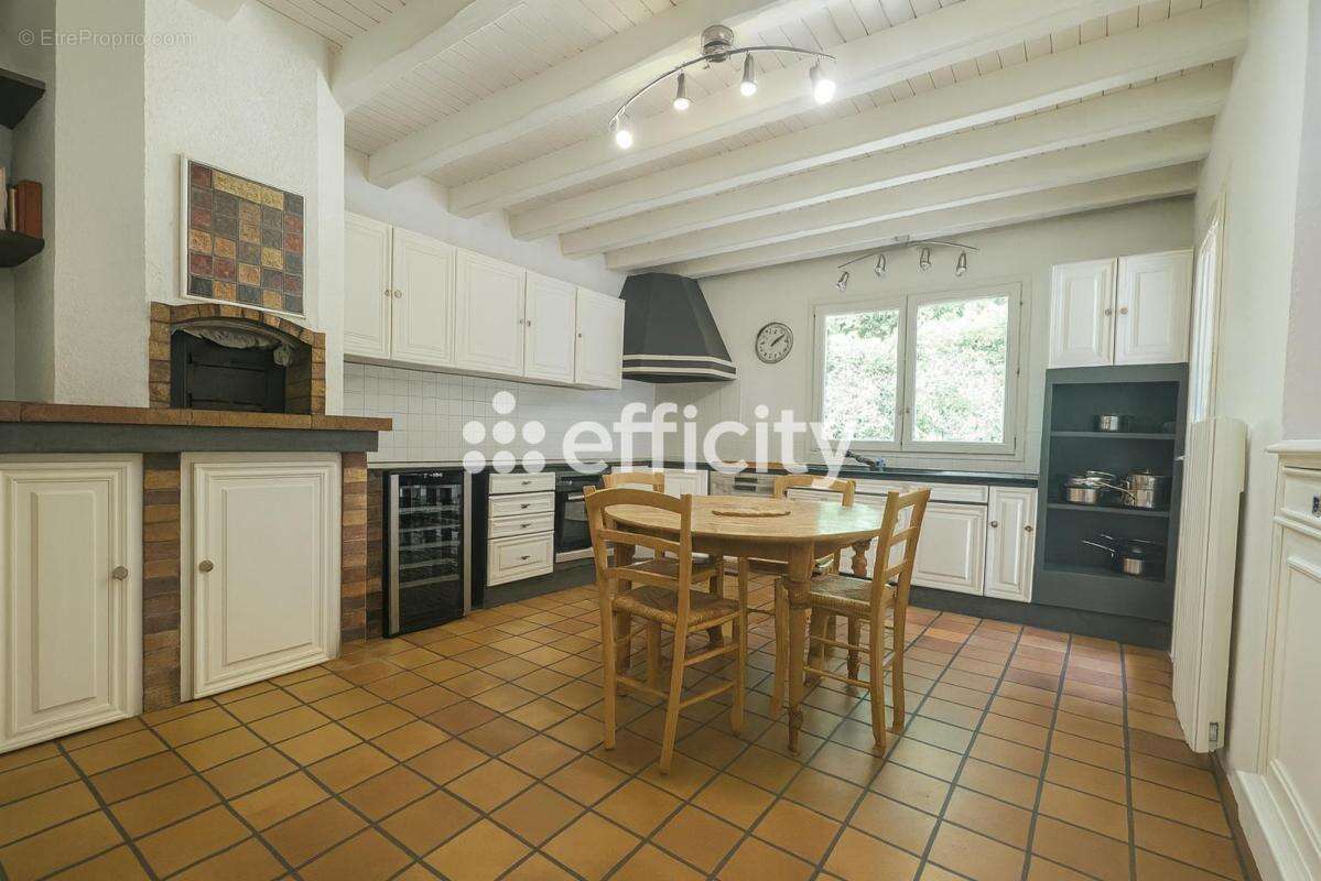 Maison à FONTANIL-CORNILLON