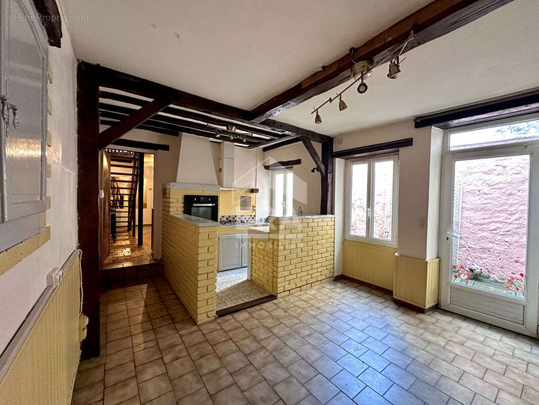 Maison à NEMOURS