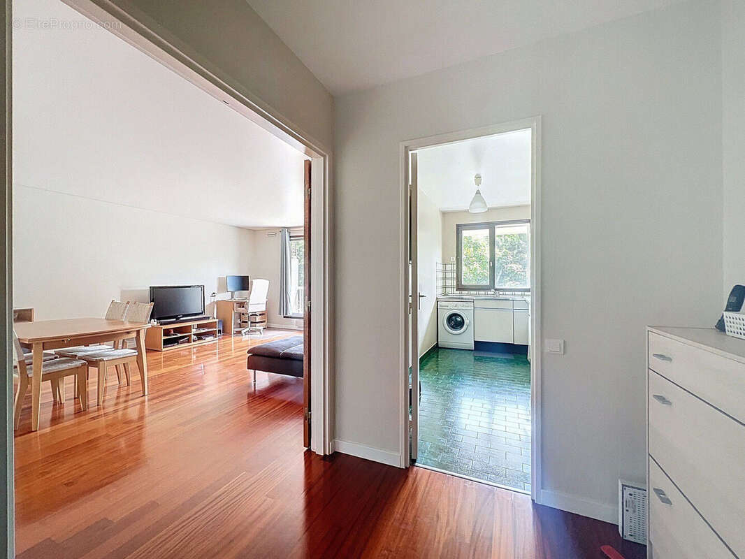 Appartement à SURESNES