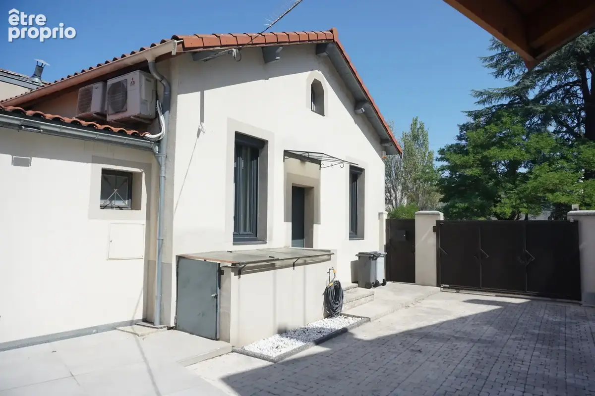 Maison à LYON-8E
