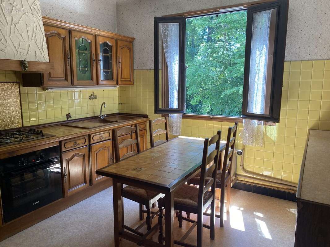 Maison à LE PLESSIS-ROBINSON