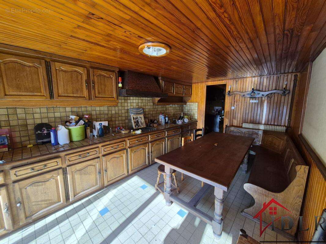 Maison à fort potentiel sur beau terrain - photo 8