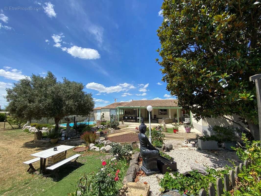 Maison à VIAS