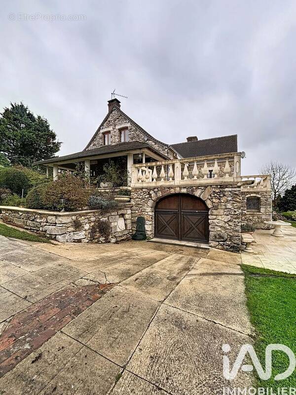 Photo 1 - Maison à TALUS-SAINT-PRIX