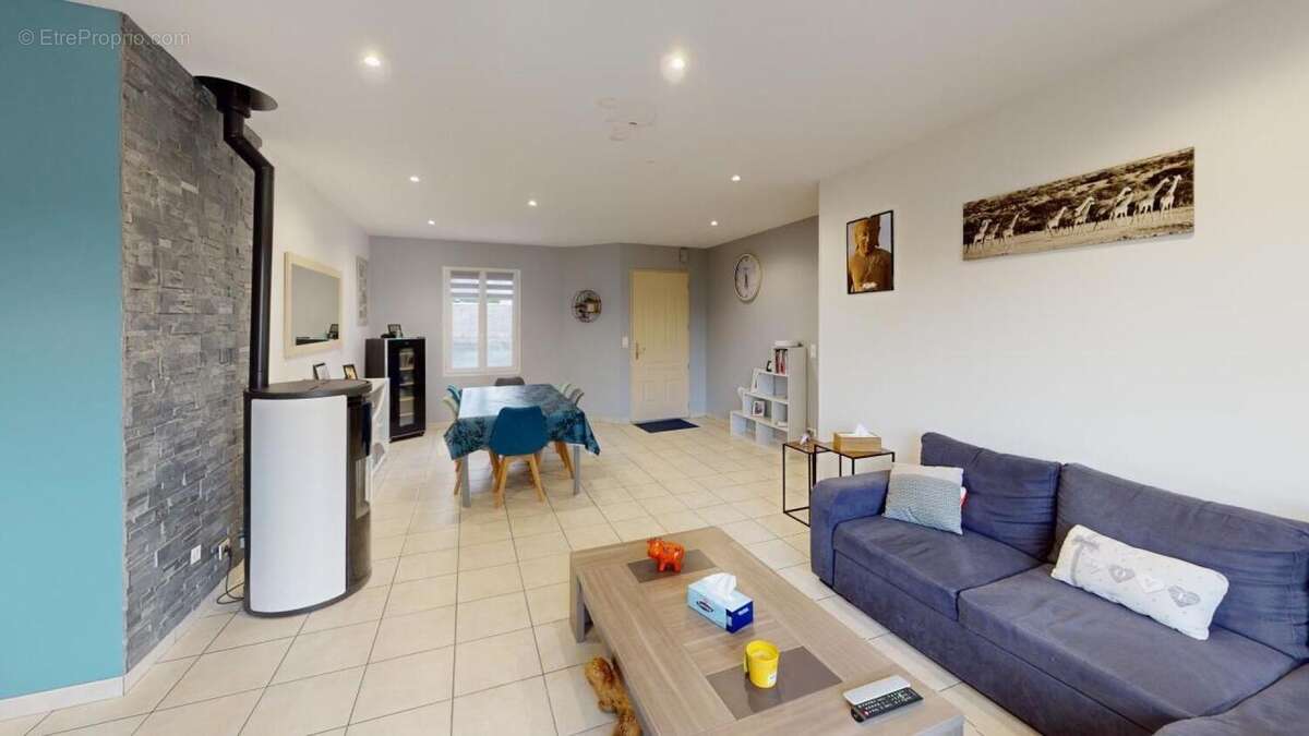 Photo 3 - Maison à AZAY-LE-BRULE