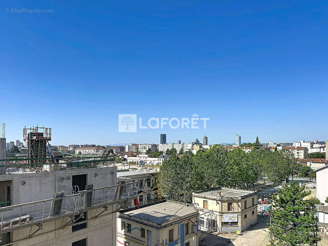 T2 BIS  Villeurbanne 59 m² au pied du T6 ROGER PLANCHON - photo 4