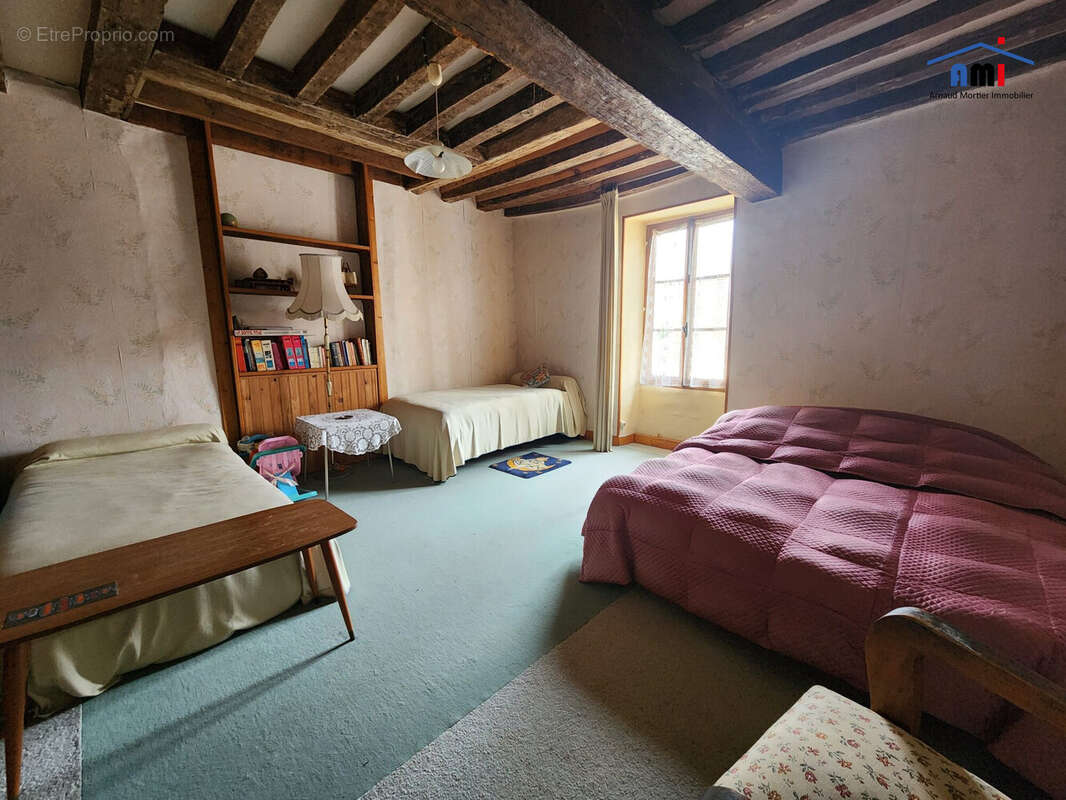 Maison à MOUTIERS-AU-PERCHE