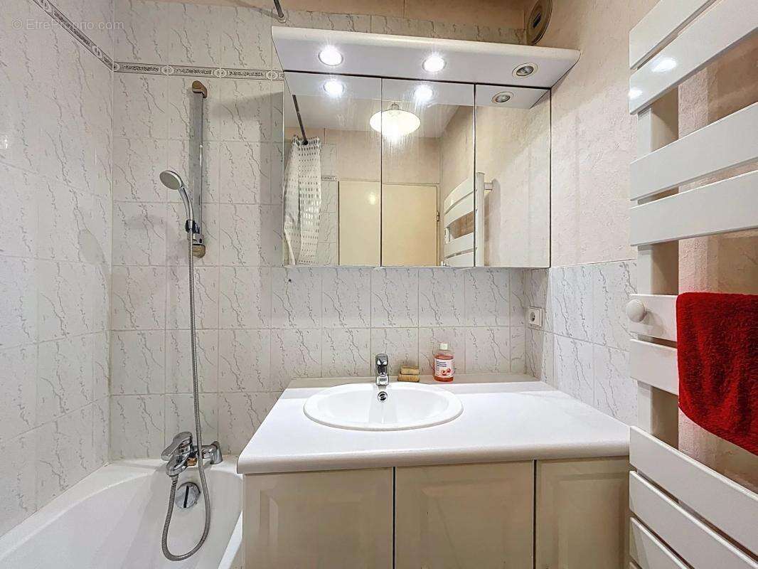 Appartement à MONTIGNY-LE-BRETONNEUX