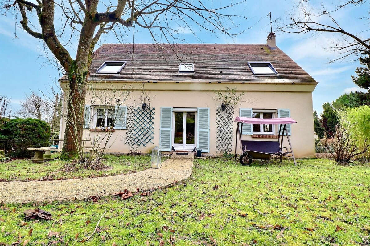 Maison à MAREIL-MARLY