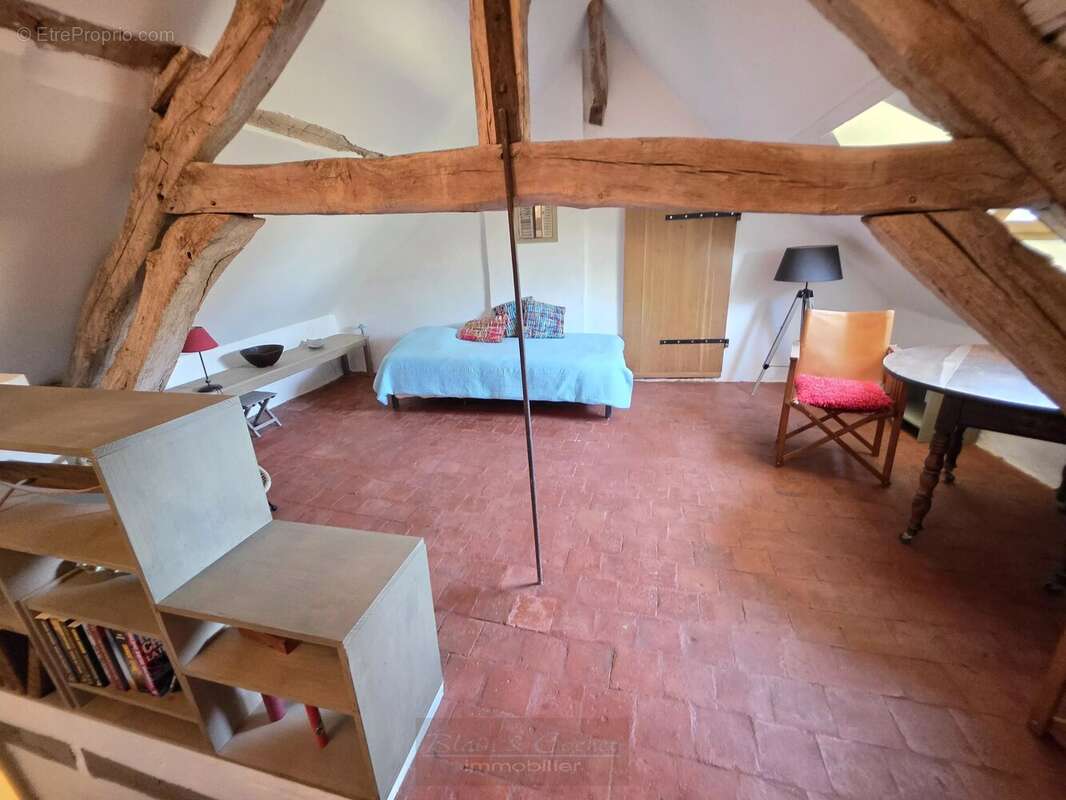 Maison à CONFLANS-SUR-LOING