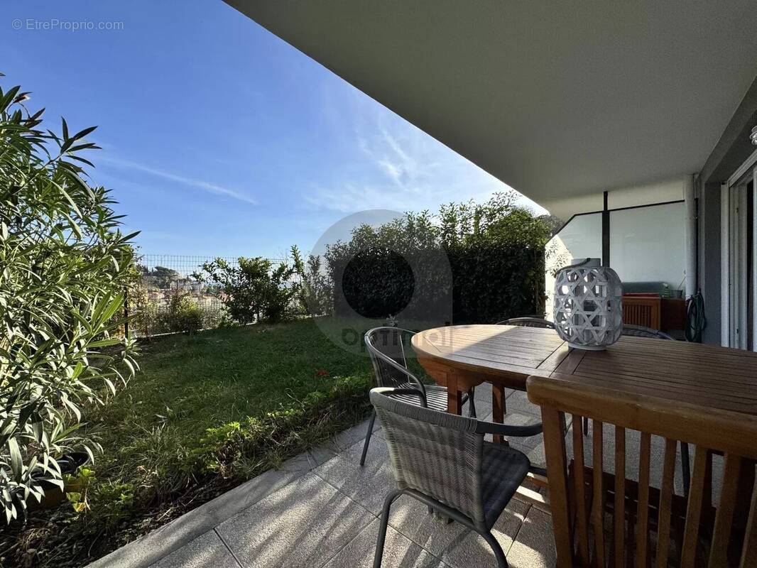 Appartement à ROQUEBRUNE-CAP-MARTIN