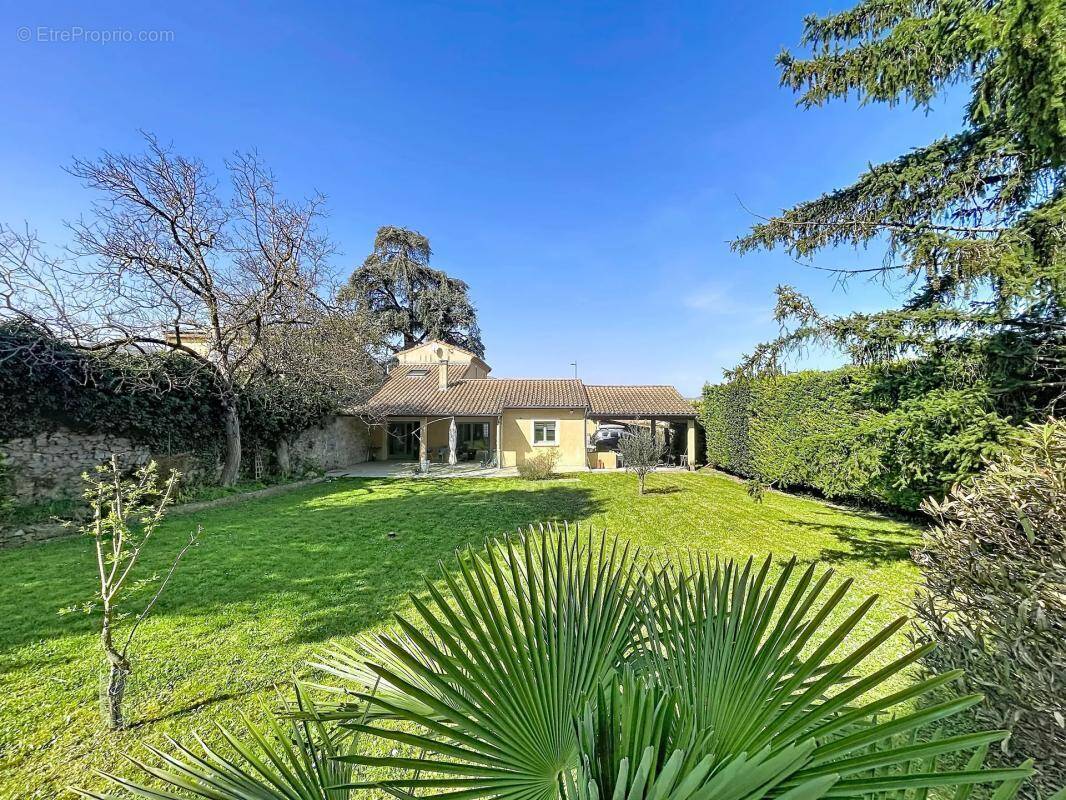 Maison à TOURNON-SUR-RHONE