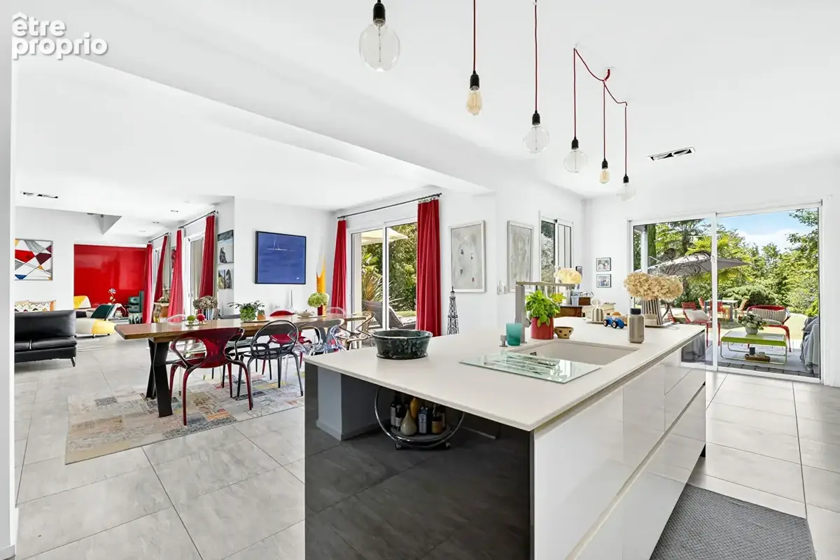 Élégance contemporaine au coeur d'un écrin de verdure maison périgueux 7 pièce(s) 250 m2 - photo 5