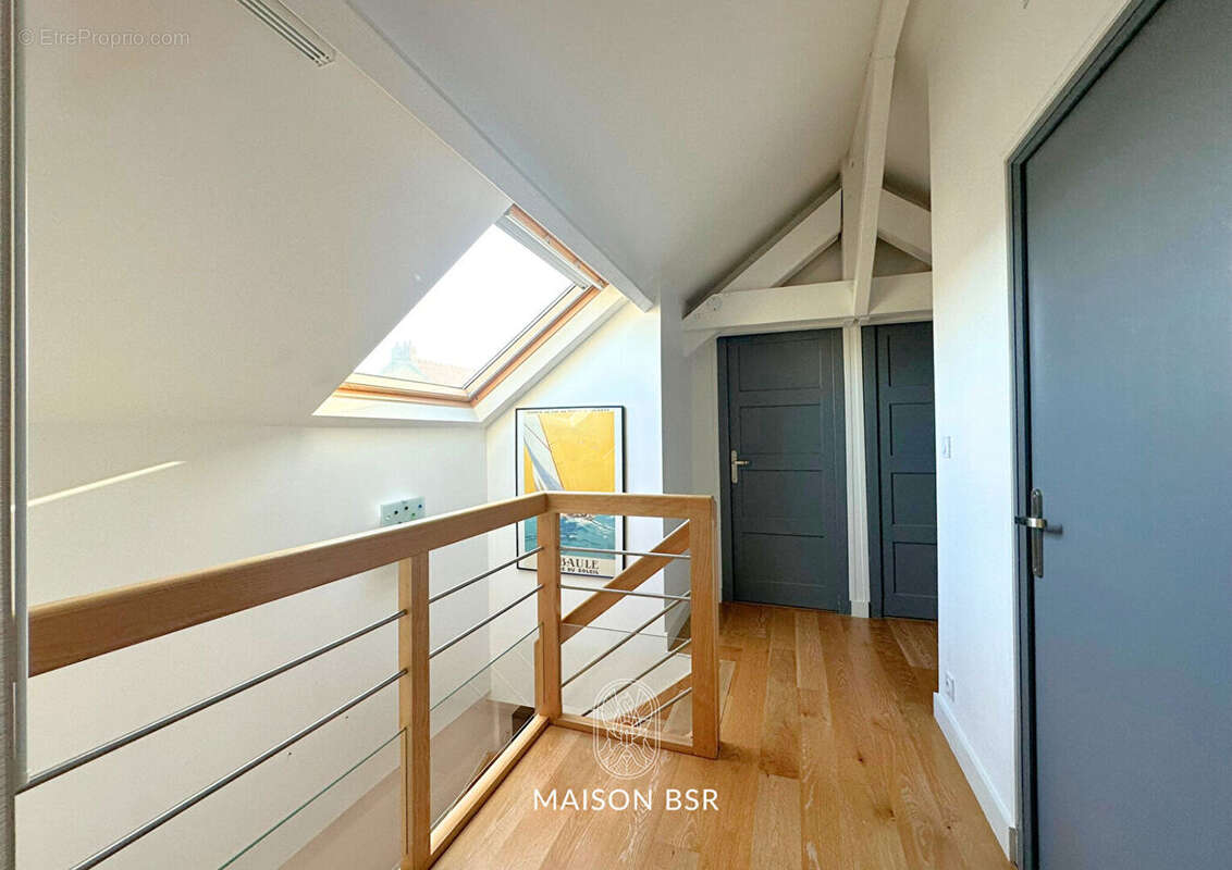Maison Familiale de 182 m2 au coeur de la PERVERIE - photo 12
