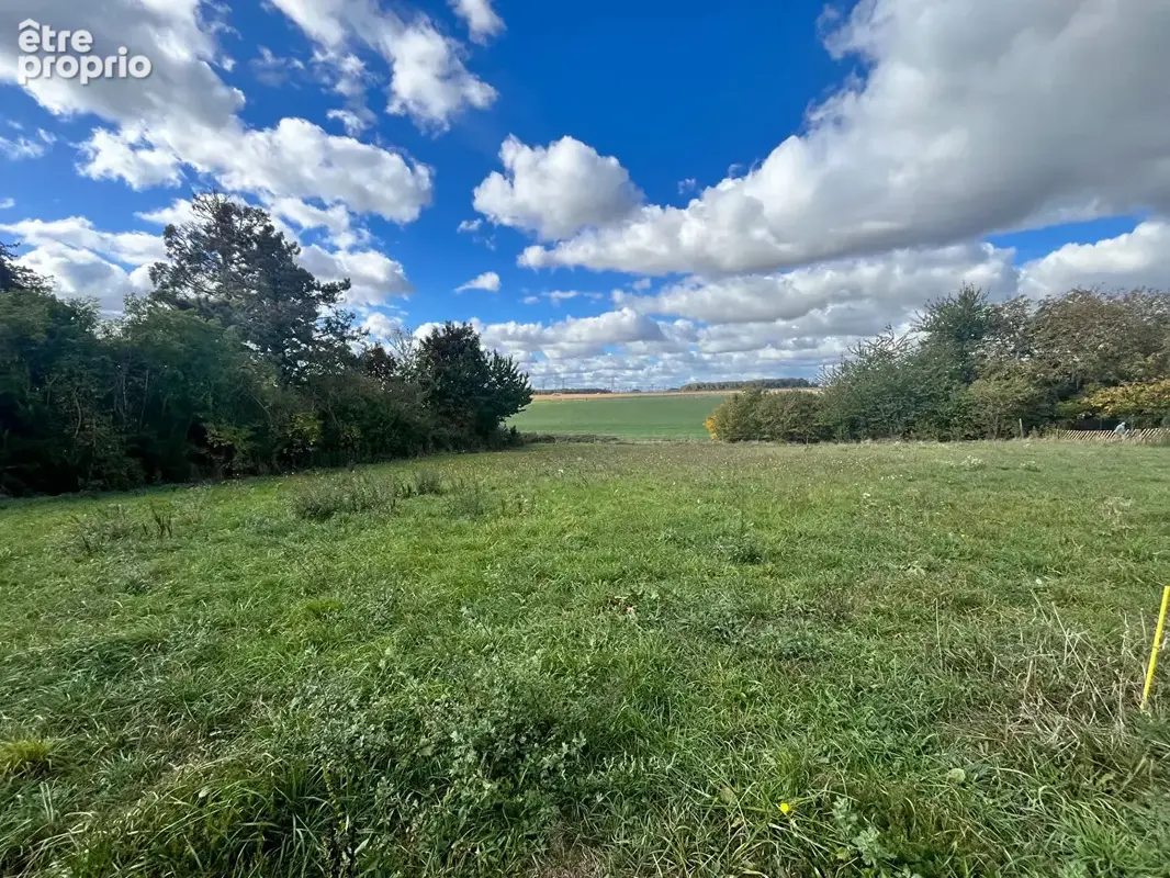 Terrain à NEUILLY-EN-THELLE