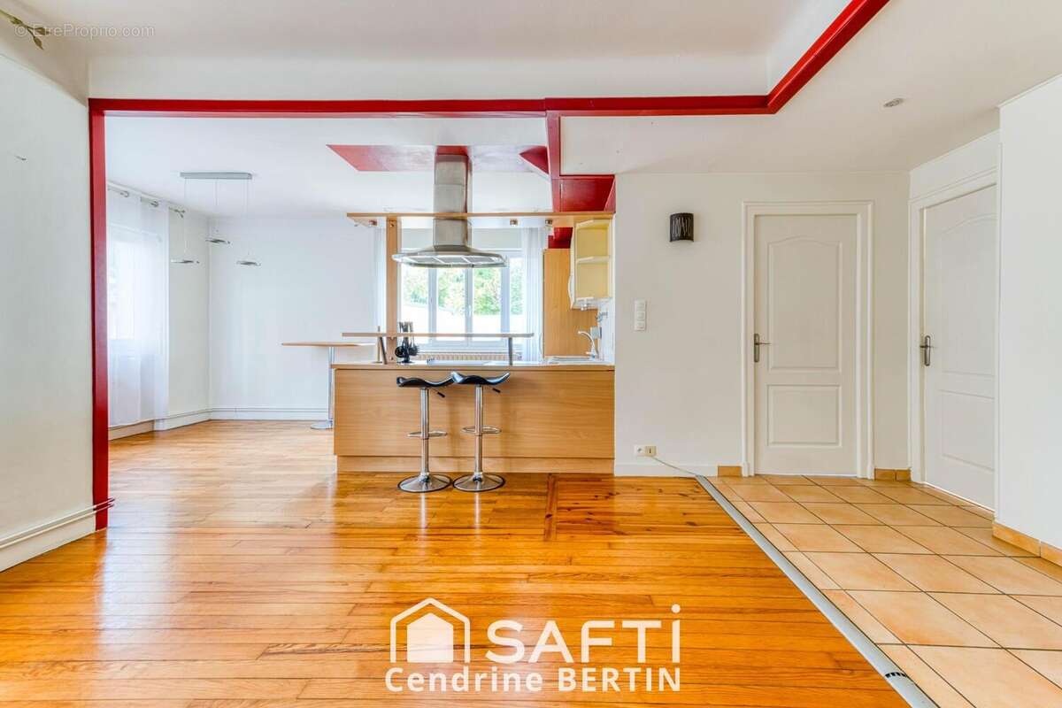Appartement 74 m² à Bourg-En-Bresse  - photo 6