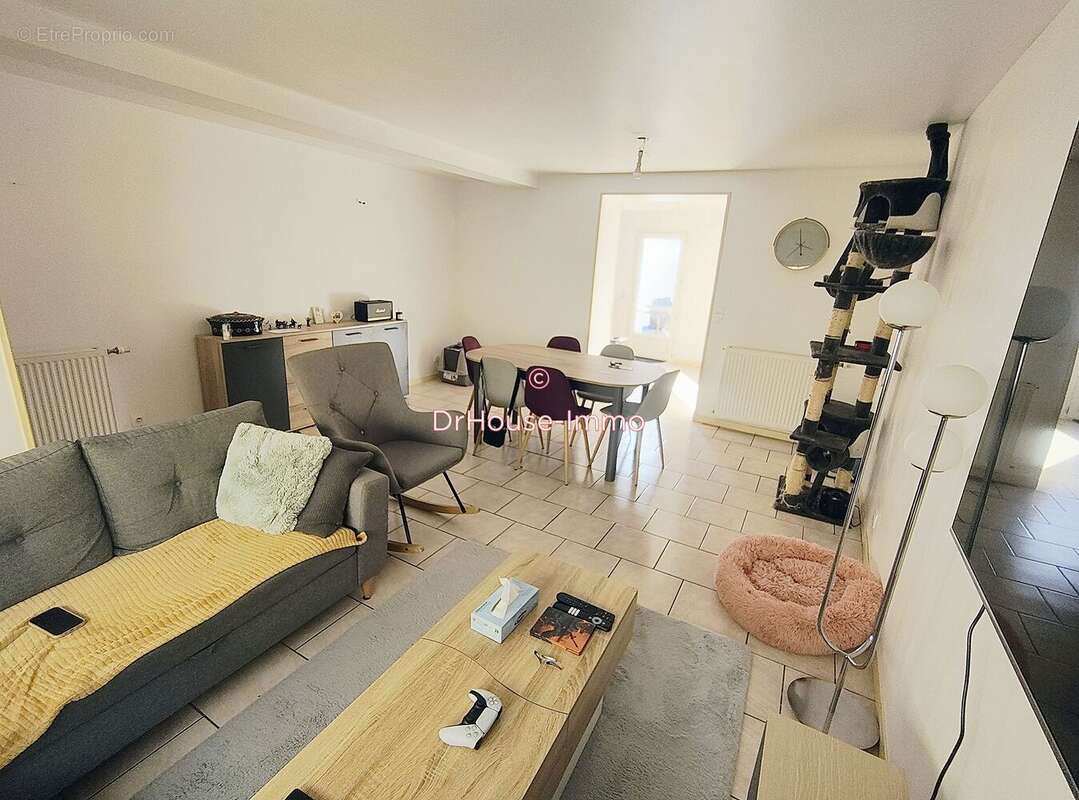 Maison à MARLY-LA-VILLE