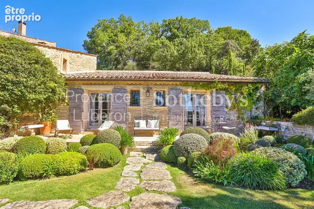 Bastide de Prestige avec piscine et terrain de 104 hectares en Provence - photo 17
