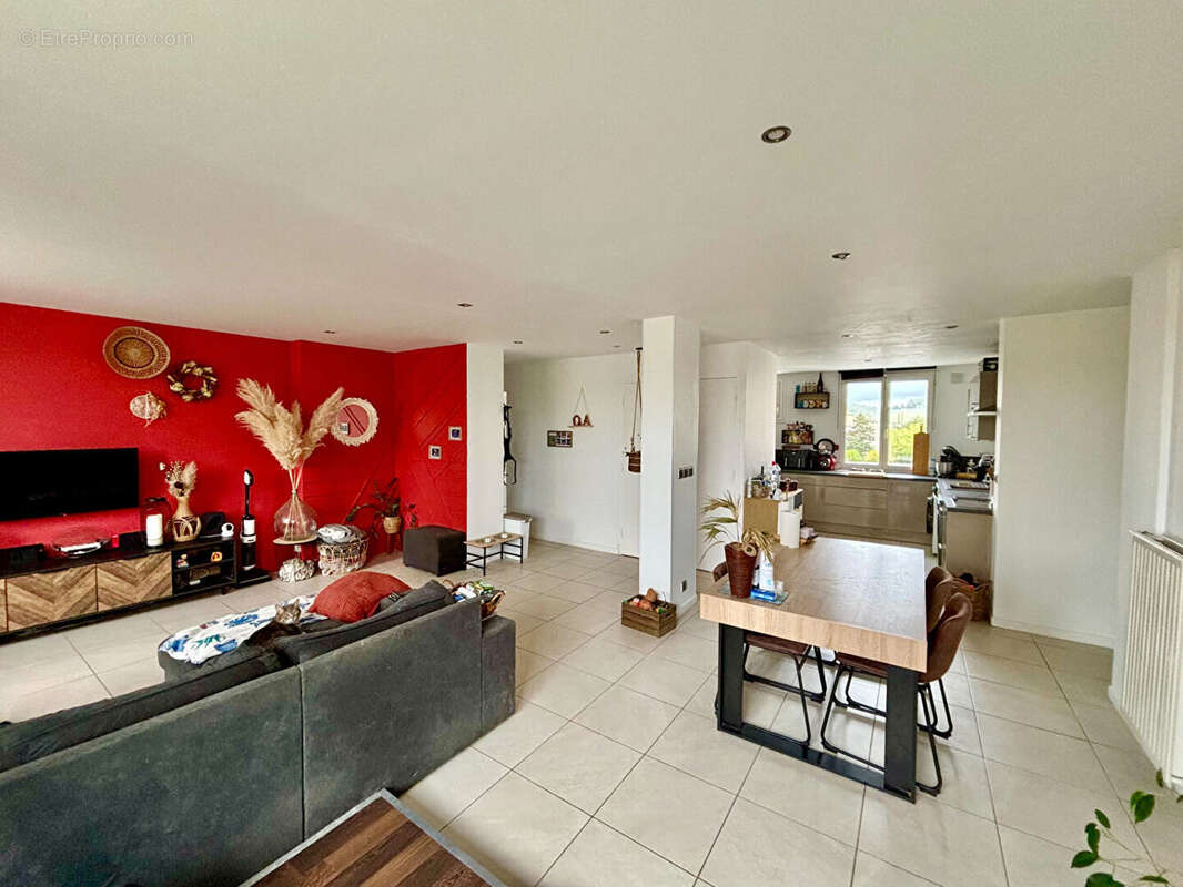 Appartement à MONTLUEL