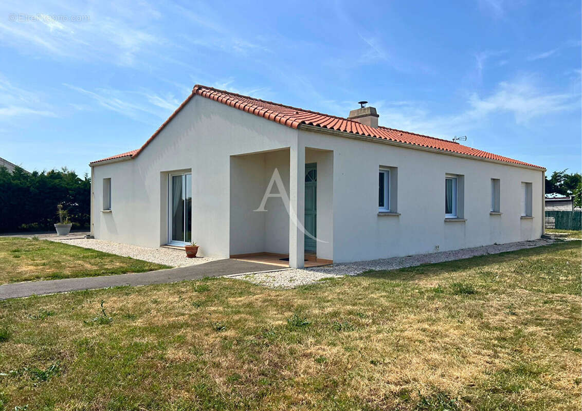 Maison à BEAUVOIR-SUR-MER