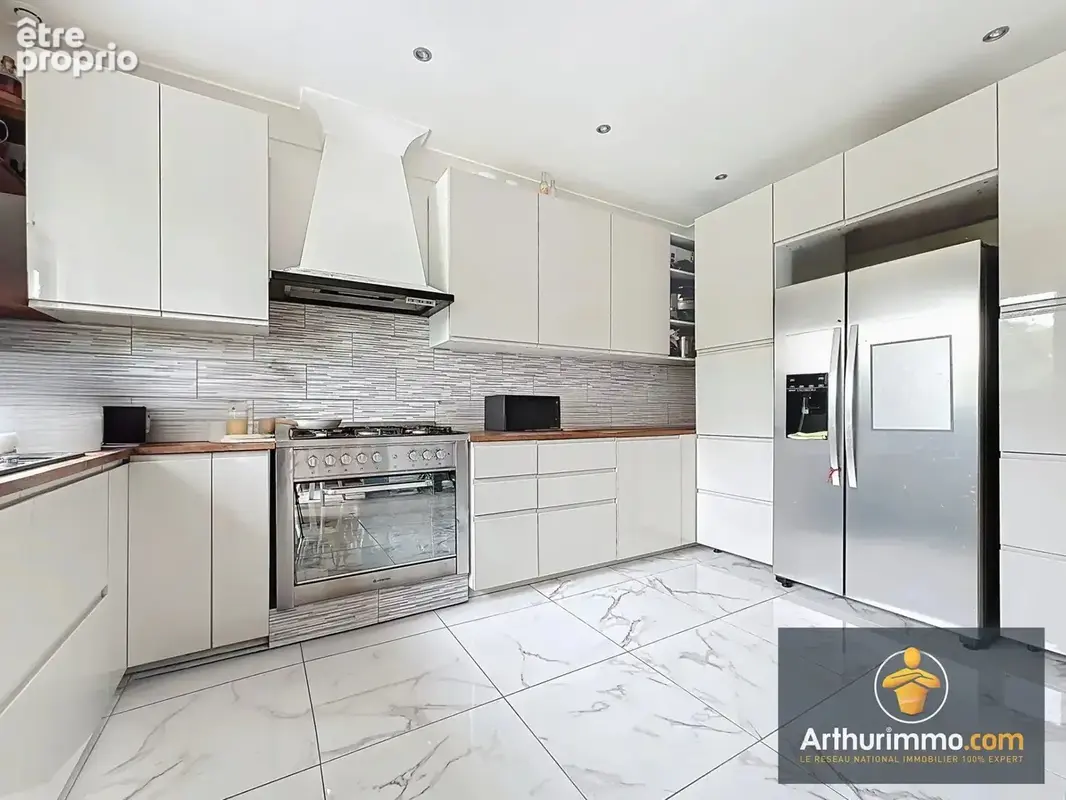 Photo Maison à Villecresnes au prix de 496 000€