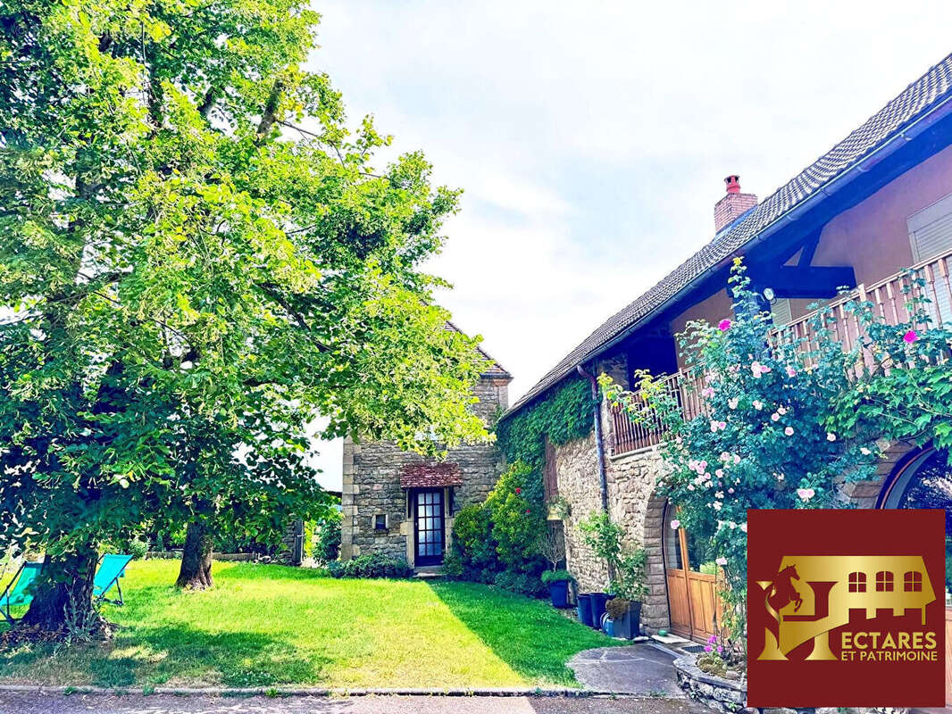 Magnifique domaine 6,4 hectares + fermages - photo 3
