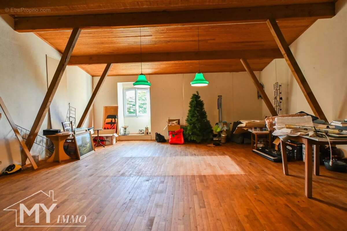 Maison à FOUGUEYROLLES