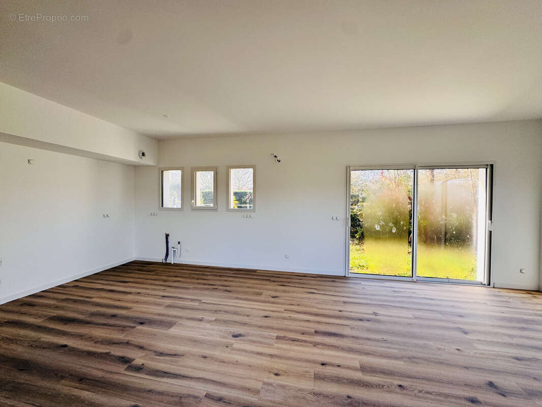 Maison à SAINT-GEOURS-DE-MAREMNE