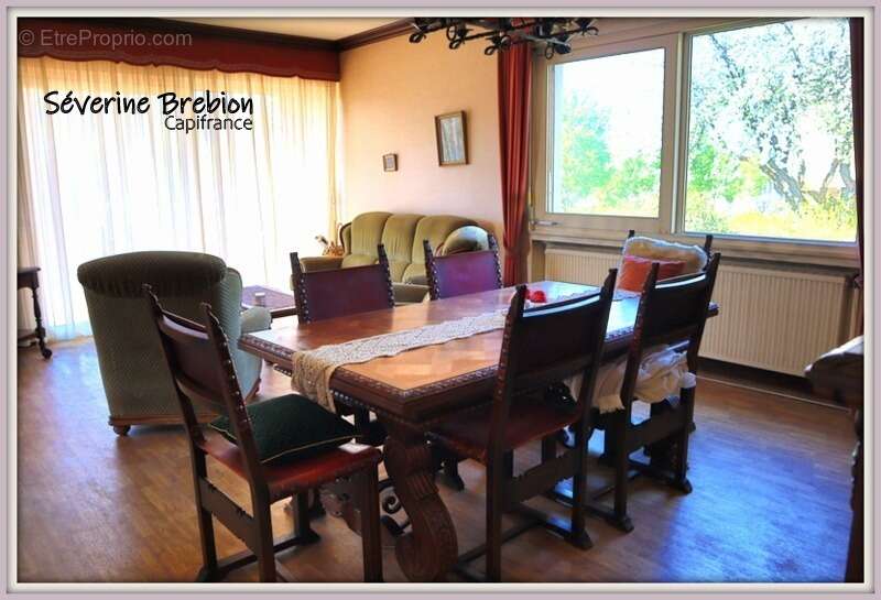 Ensemble immobilier avec une maison, 2 appartements loués, 2 garages, 3 ateliers à Chabreloche - photo 4