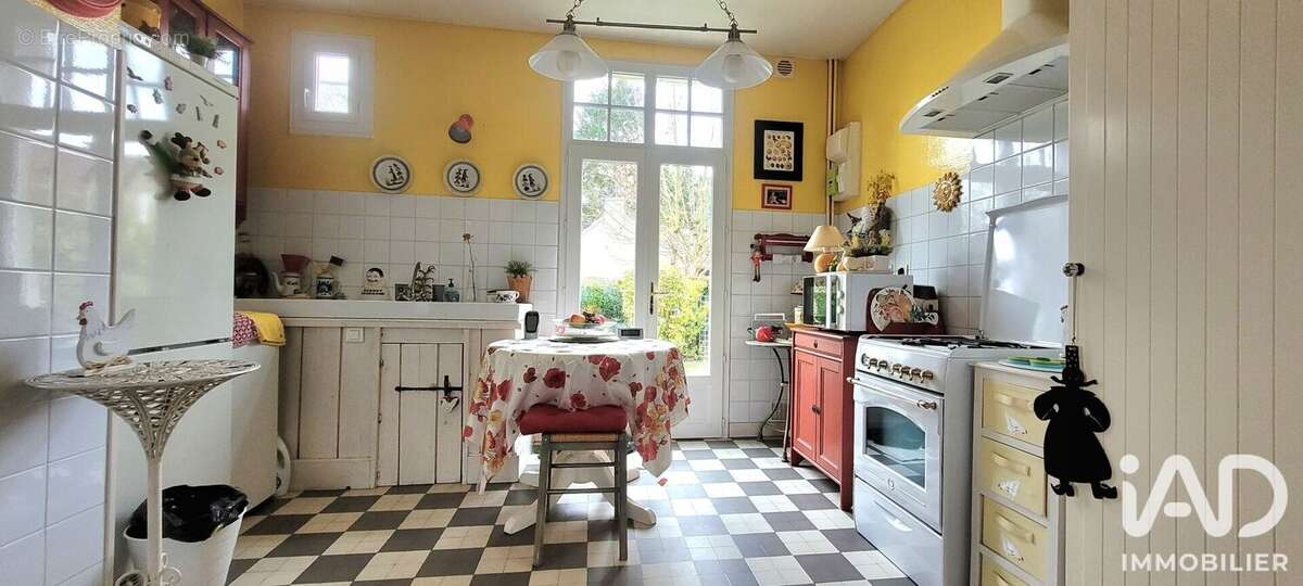 Maison 98 m² à Chaumont-En-Vexin  - photo 7