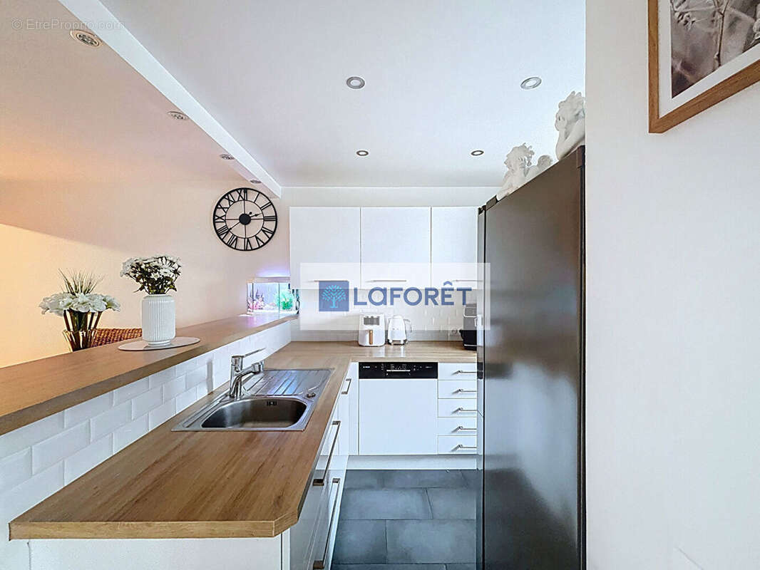 Appartement à CHENNEVIERES-SUR-MARNE