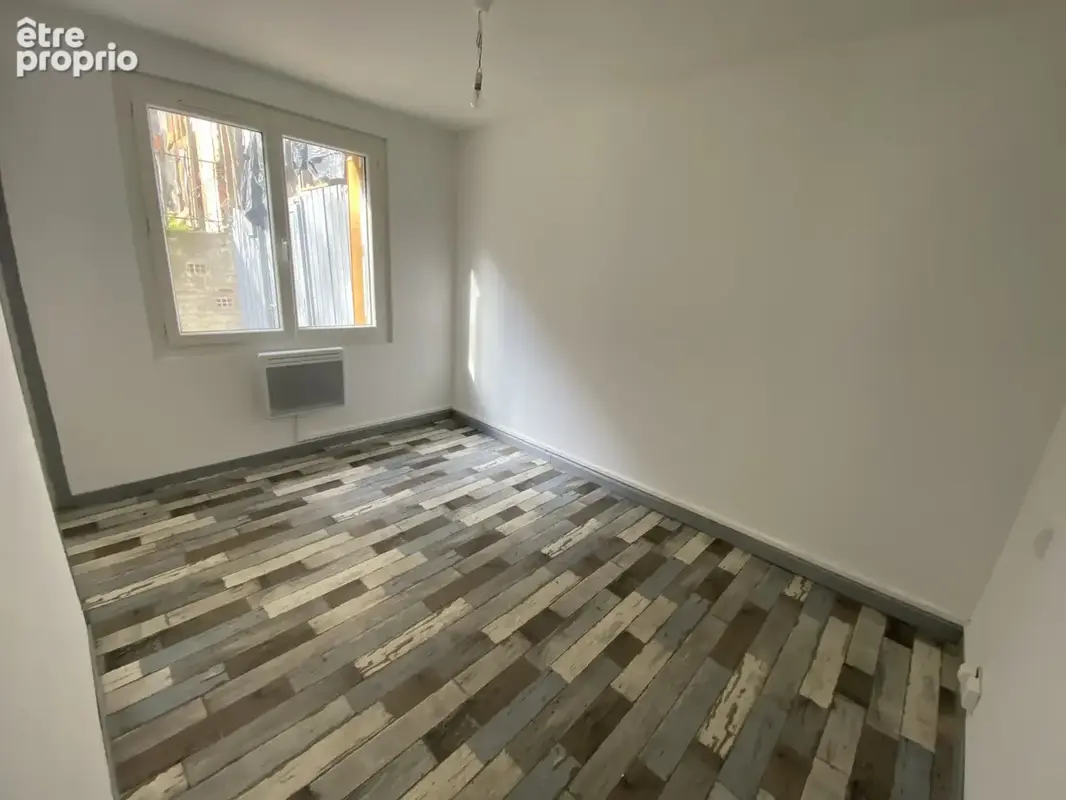 Limoux, Ensemble immobilier avec garages et dépendances - photo 7