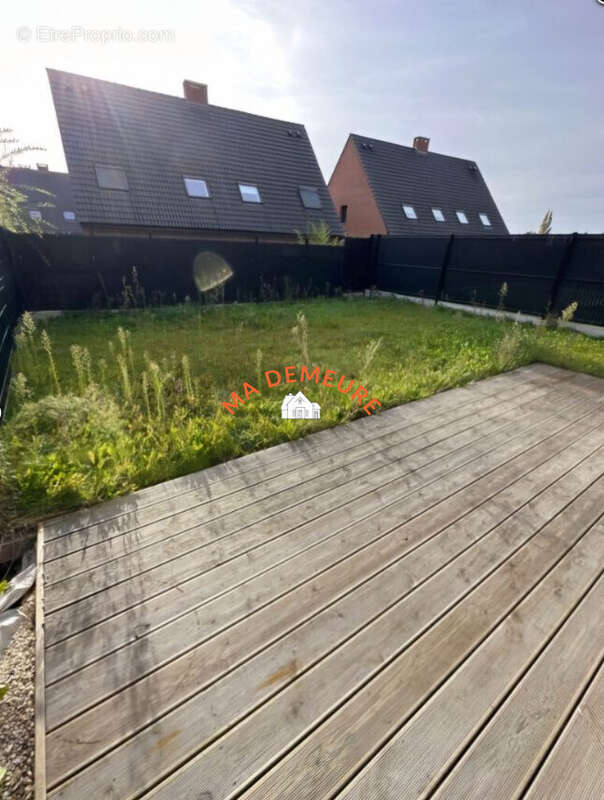 Maison à NEUVILLE-EN-FERRAIN