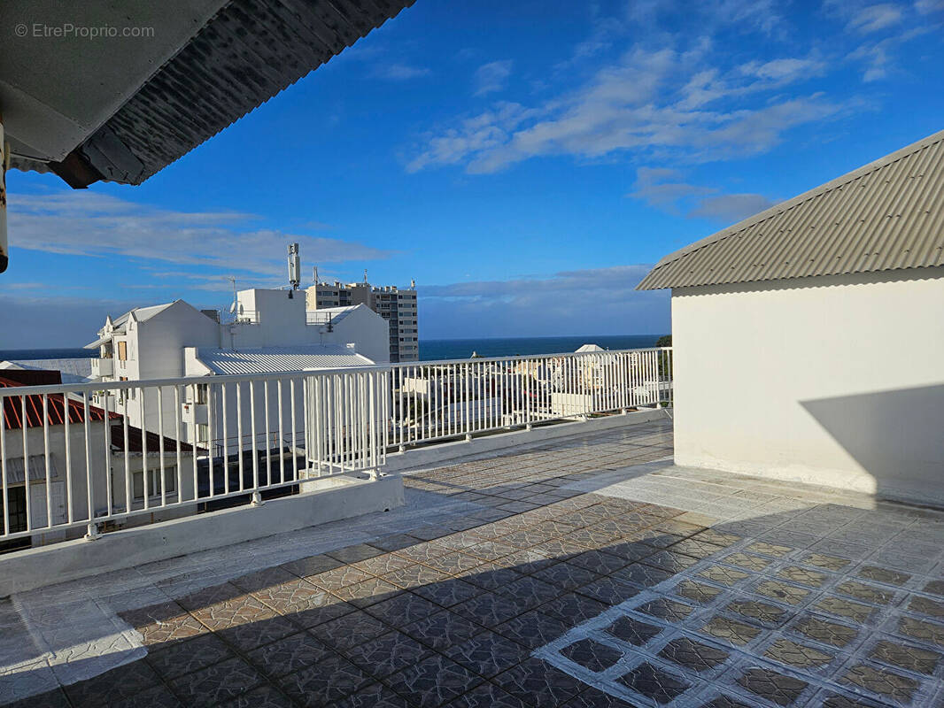 Appartement à SAINT-DENIS