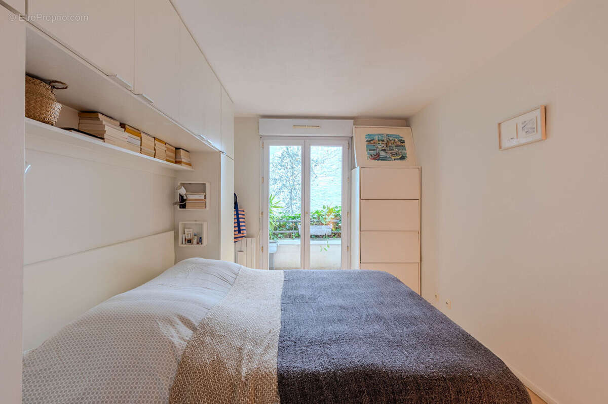 Appartement à PARIS-20E