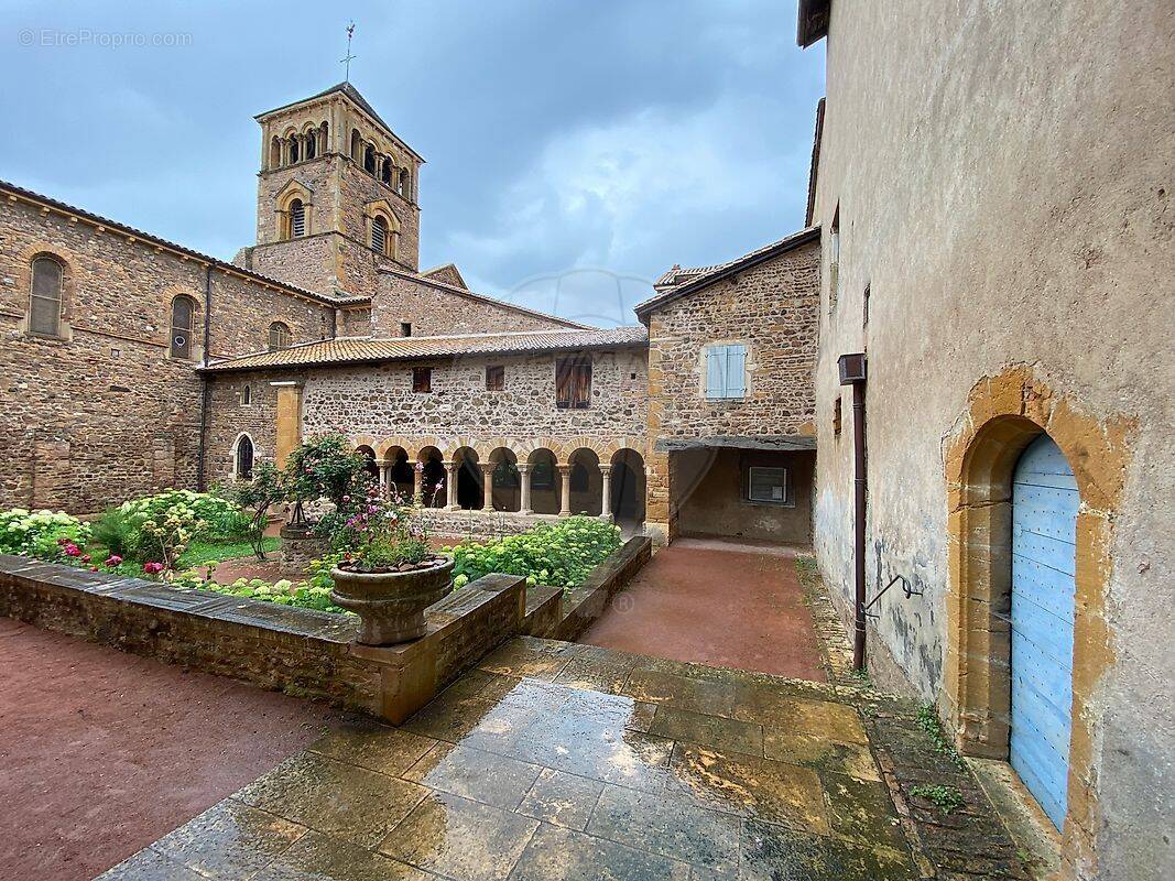 Maison à SALLES-ARBUISSONNAS-EN-BEAUJOLAIS