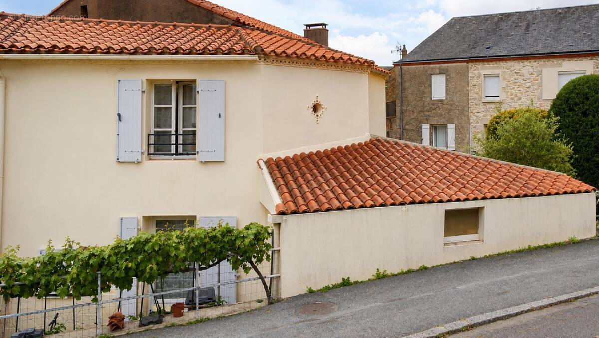 Appartement à LEGE