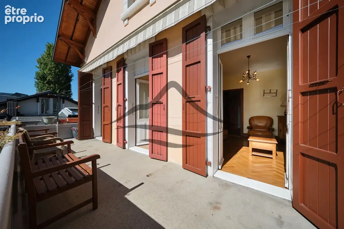 Annecy   Faubourg des Balmettes  T3 de caractère avec terrasse aux portes de la Vieille Ville - photo 16