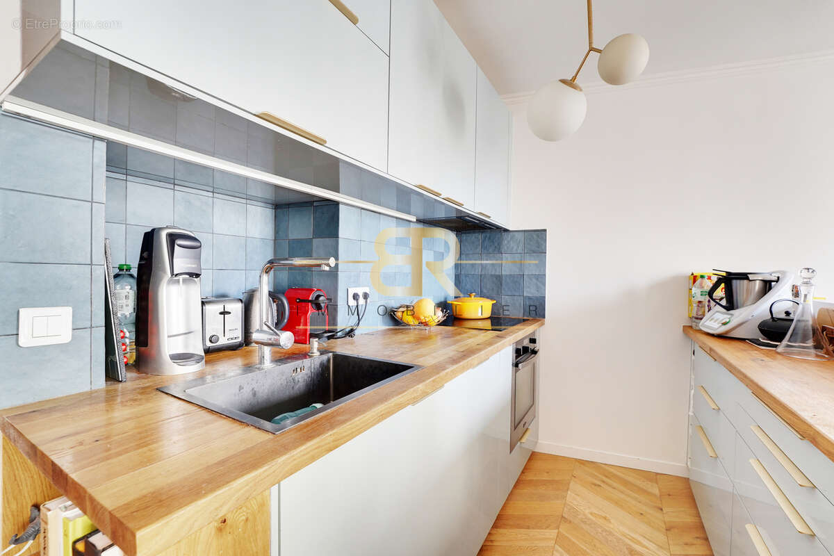 Appartement à PARIS-18E