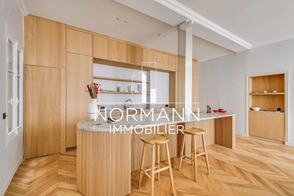 Appartement à PARIS-9E