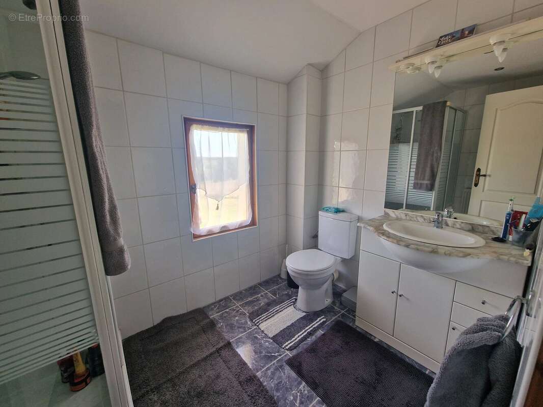 Propriété attrayante en position dominante avec des vues fabuleuses et une maison d'amis - photo 19